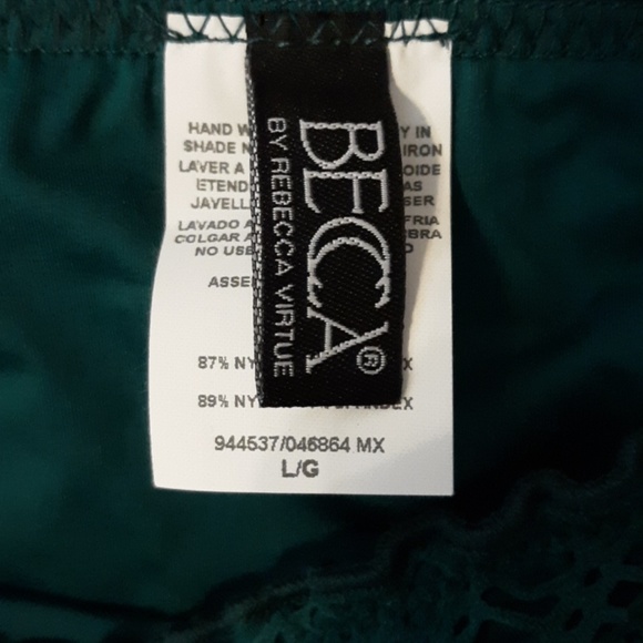 New Becca by Rebecca Virtue Crochet Bikini Bottom. - Picture 2 of 7